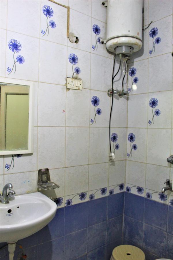 نيودلهي Central Guest House , Walk In Dargah & Markaz المظهر الخارجي الصورة